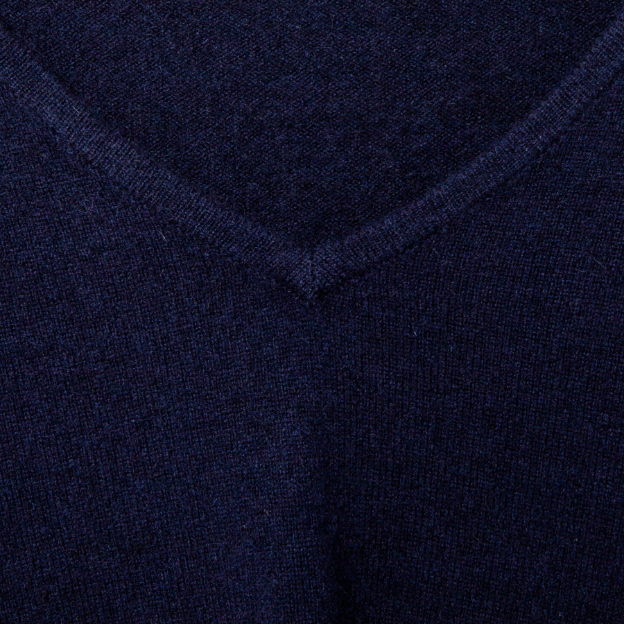 Pull col V en cachemire intemporel - Eniva