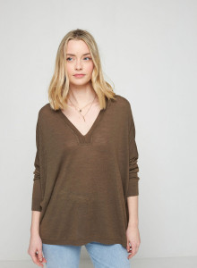 T-Shirt aus Flammgarn-Leinen mit Knopfleiste hinten - Tally
