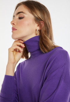 Geschlitzter Rollkragenpullover aus Merinowolle - Amy