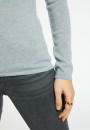 Pull col V en cachemire intemporel - Eniva