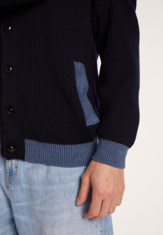 Cardigan bicolore boutonné en laine - Loveo