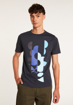 DAN T SHIRT