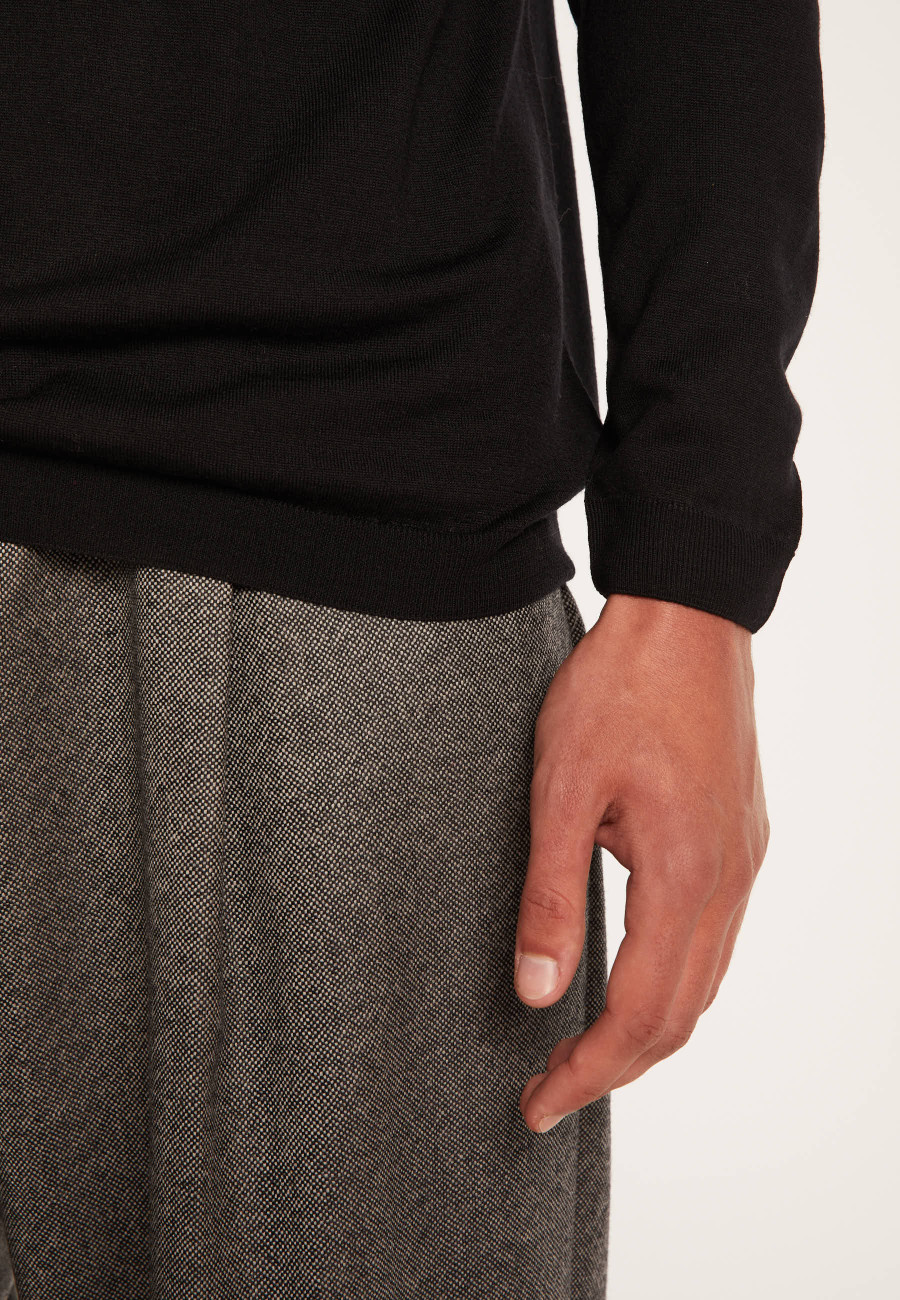 Pullover mit V-Ausschnitt und Logo aus Merinowolle - Elmo