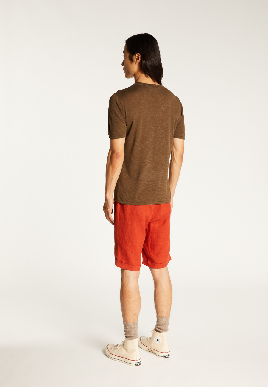 T-Shirt aus Slub-Leinen mit V-Ausschnitt - Reuben