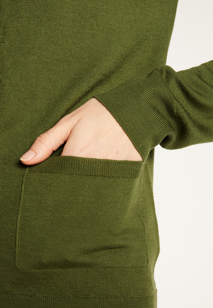 Geknöpfter Rundhals-Cardigan mit Taschen aus Merinowolle - Amalia