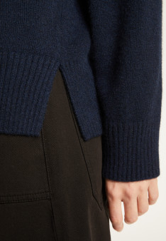 Rollkragenpullover mit Kaschmirschlitzen - Adena