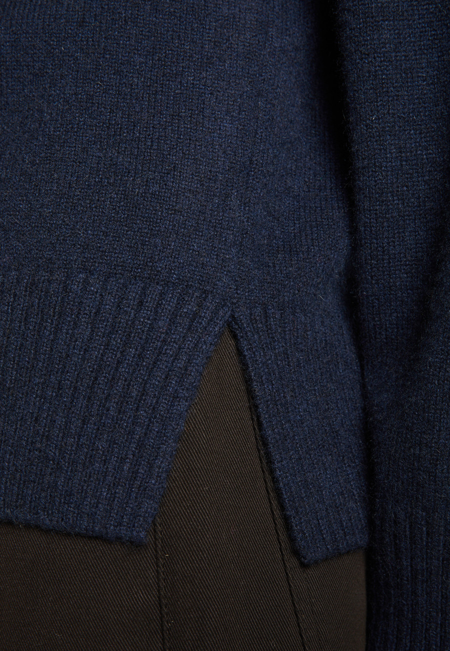 Rollkragenpullover mit Kaschmirschlitzen - Adena Rollkragenpullover mit Kaschmirschlitzen - Adena